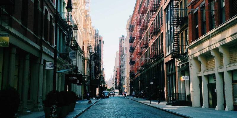 从挖掘机到叉车：高端数控机床如何成为工业设备精密制造的基石