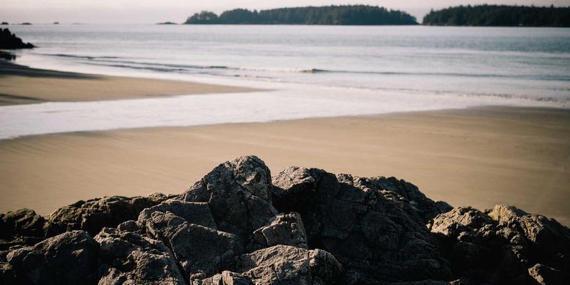 工业设备流通新趋势：二手设备买卖中起重机的选购策略与价值挖掘