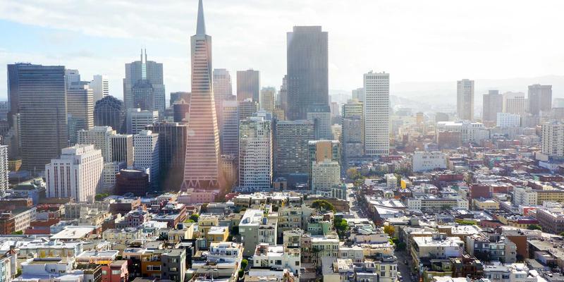 工业设备采购新思路：二手起重机的机遇与挑战