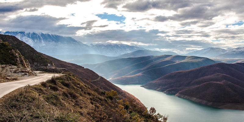 起重机设备能耗精细化管理：从租赁策略到二手设备再利用的节能降耗实践